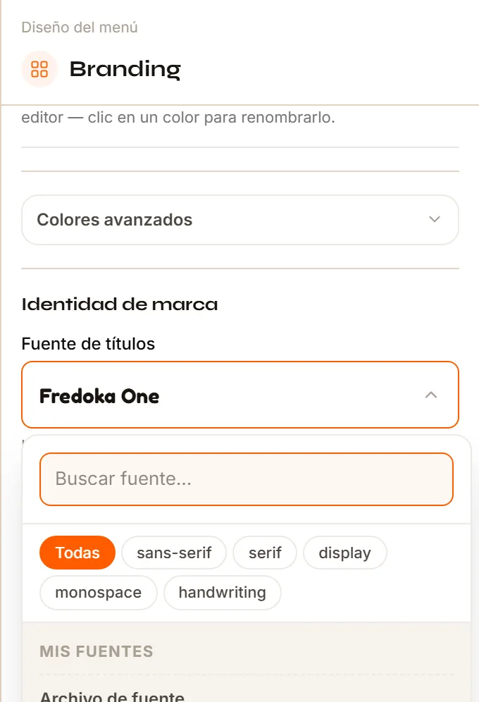 El selector de fuentes abierto, con el buscador, los filtros por categoría y la sección Mis fuentes.