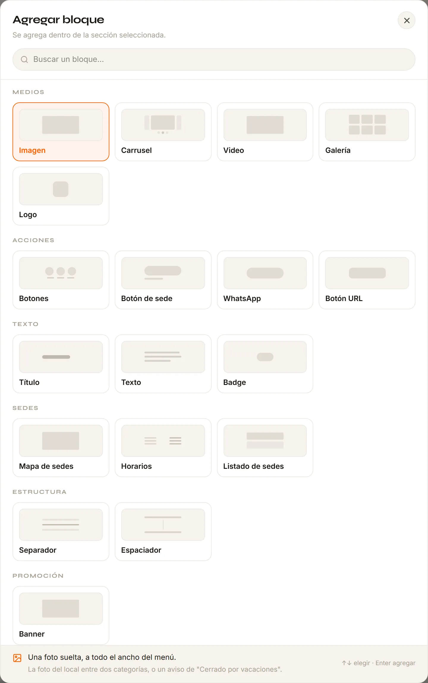 El selector de bloques con sus grupos y las tarjetas de cada bloque.